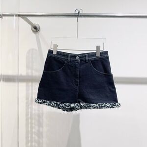 🚩steal authentic CHANEL Black Jean Shorts with Frayed Hem
